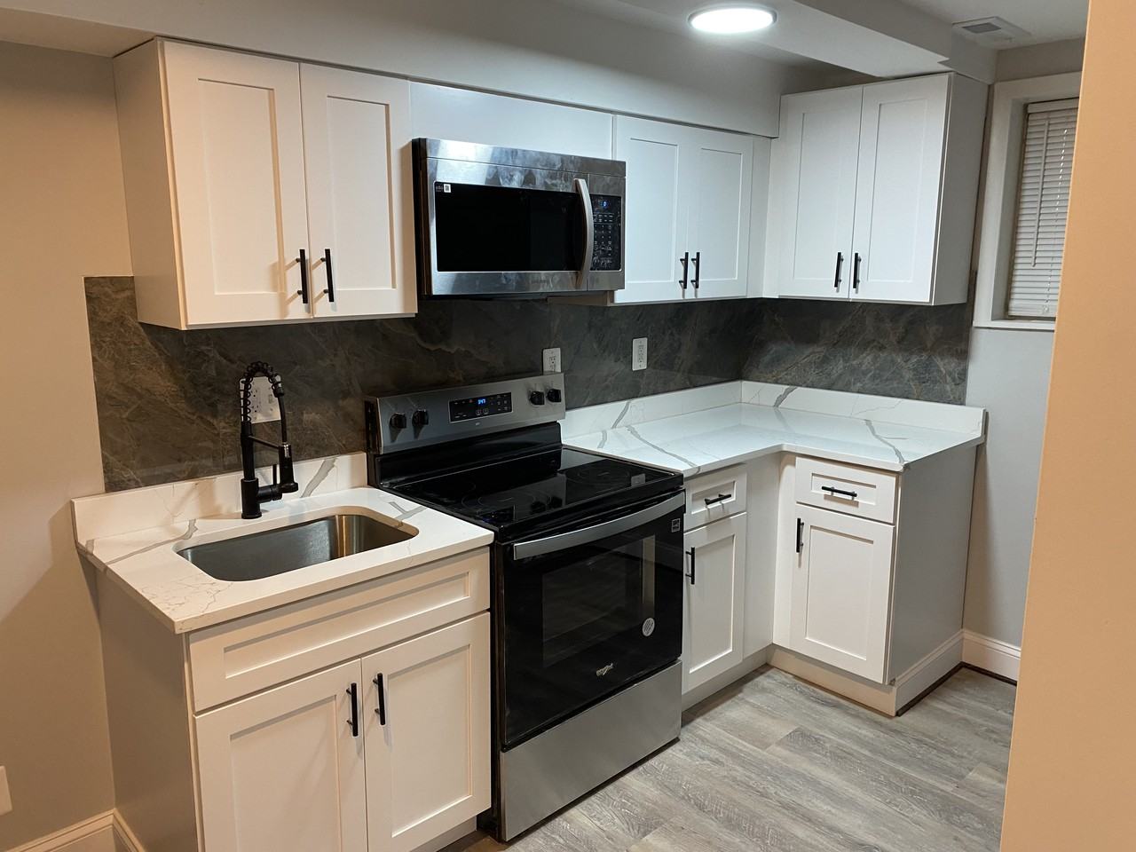 2501 Linden Avenue - Photo 2 of 11