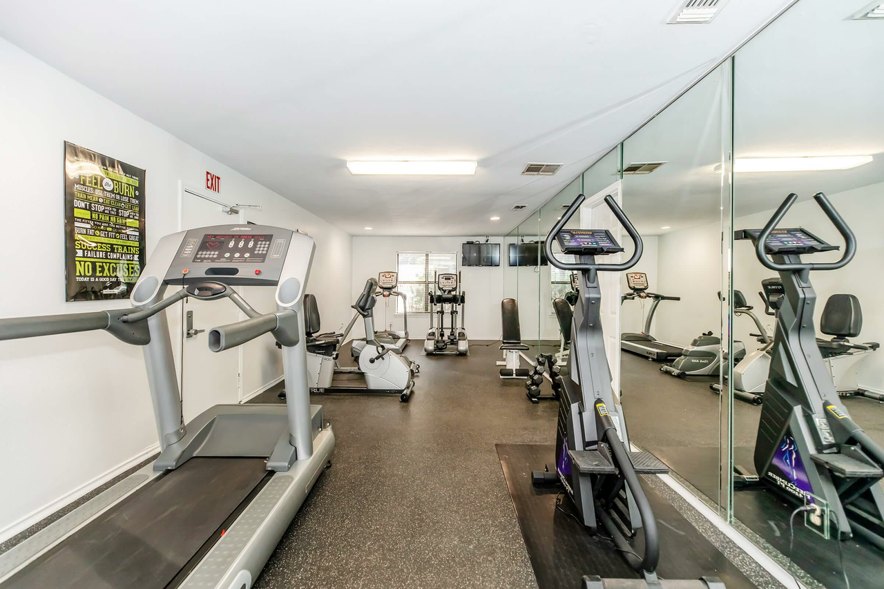 Rolling Hills - Photo 4 of 23