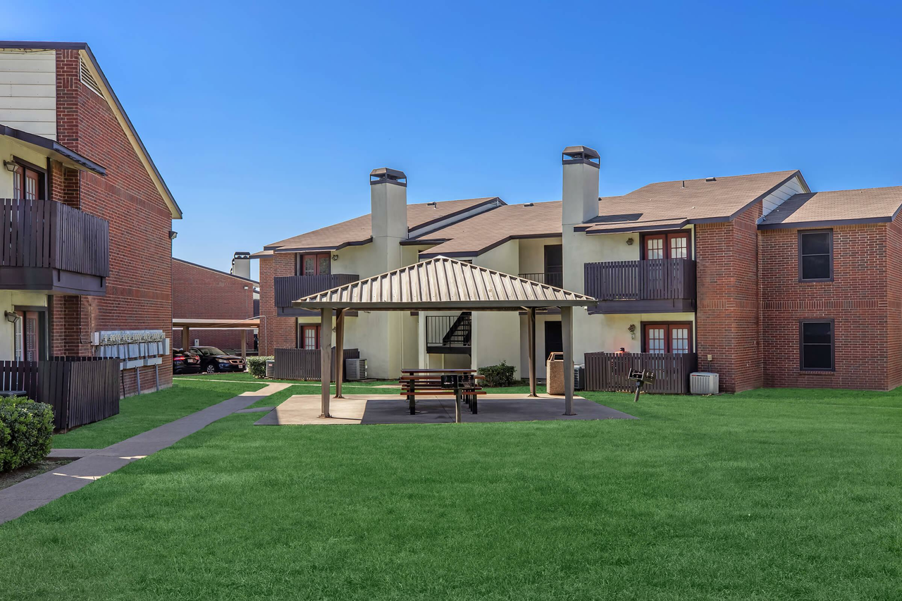 Rolling Hills - Photo 6 of 23