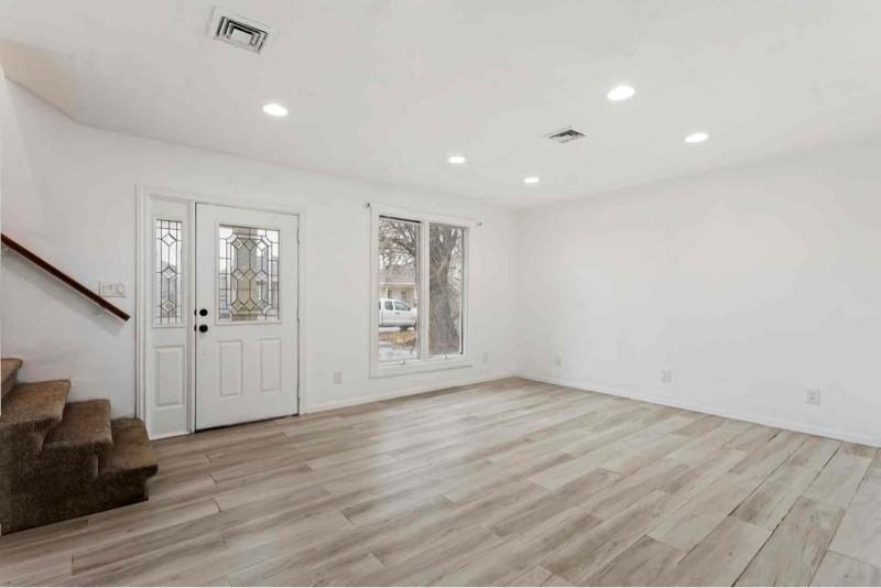 2832 Pingree Ave - Photo 2 of 24