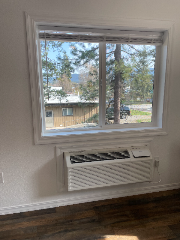1516 Montana Ave #A - Photo 2 of 5