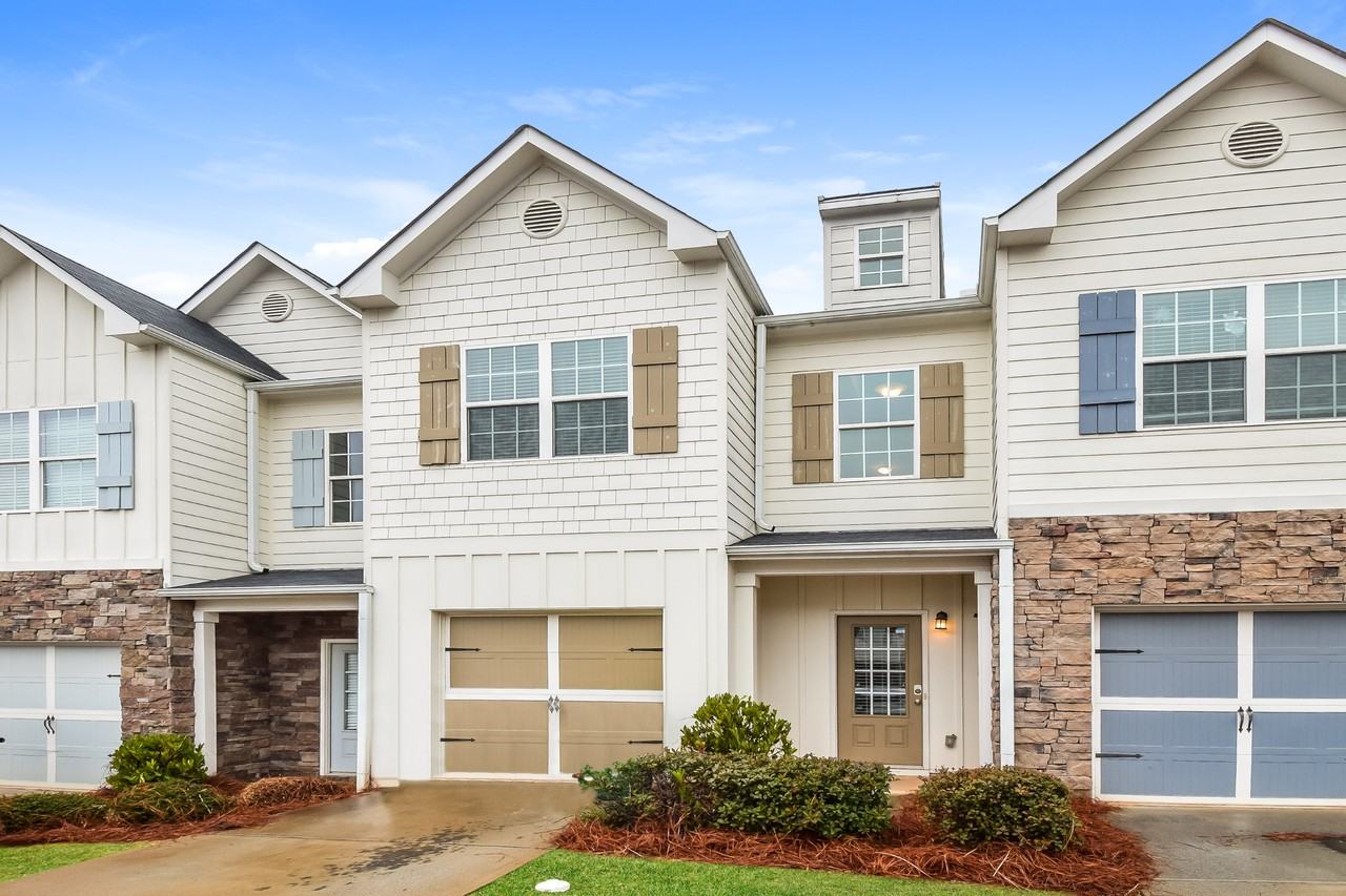 63 Madaline Ln - Photo 3 of 48