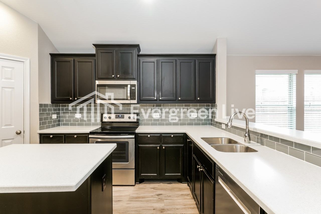 2501 Old Buck Dr - Photo 7 of 16