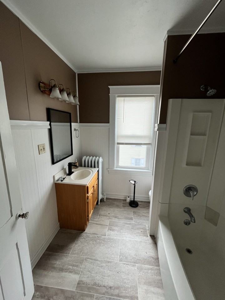 403 S Julian St #2 - Photo 3 of 9