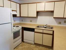 featured image of 927 Churchill St #E6