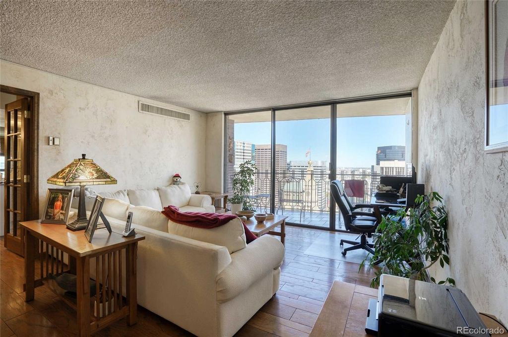 1020 15th Street #36E - Photo 2 of 26