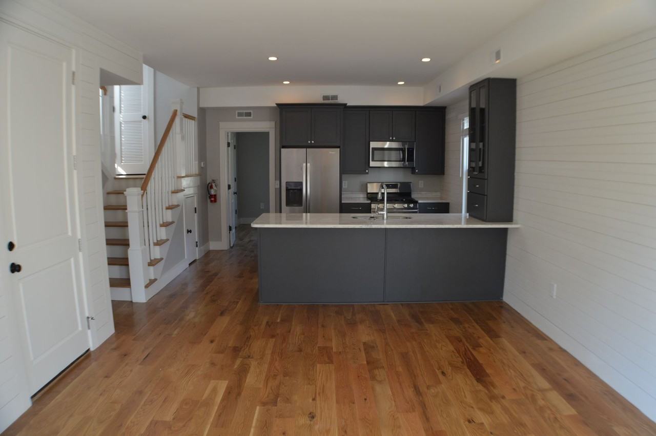 30 Amherst St - Photo 2 of 9