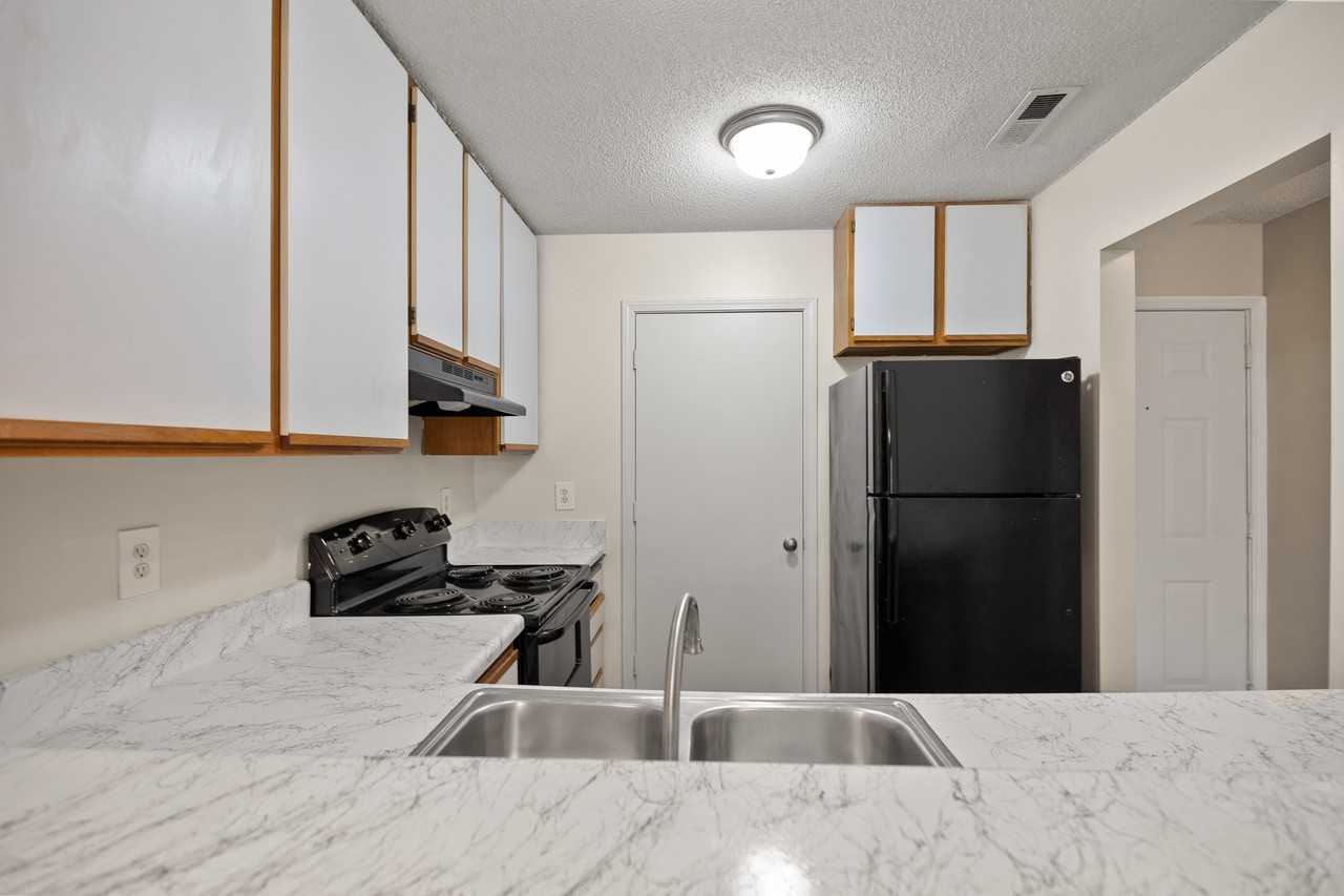 Pepper Ridge - Photo 7 of 34