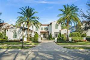 featured image of 10331 Los Feliz Dr