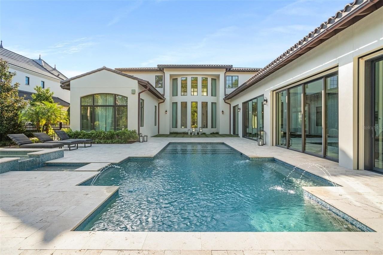 10331 Los Feliz Dr - Photo 2 of 50