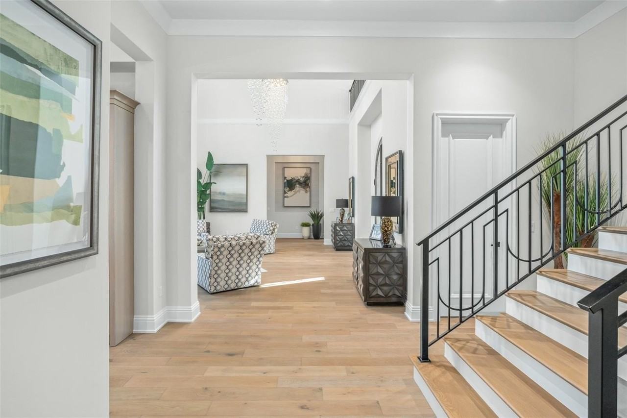 10331 Los Feliz Dr - Photo 6 of 50