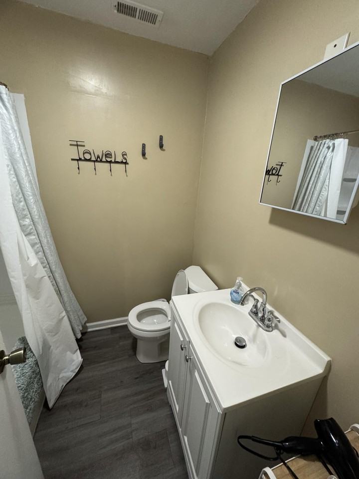 W 12th St - Photo 2 of 8