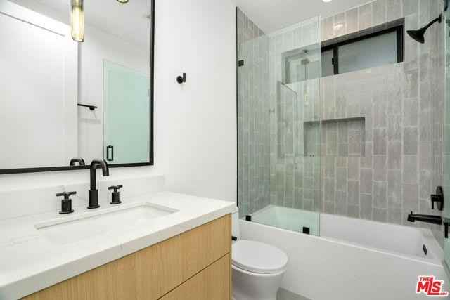 4541 Tujunga Ave - Photo 3 of 8