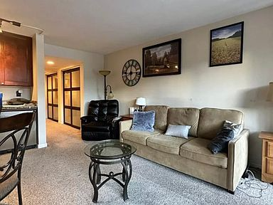 1020 15th Street #3G - Photo 3 of 14