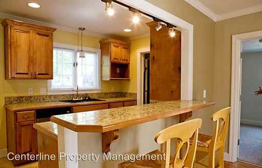 501 Fairchild - Photo 2 of 10