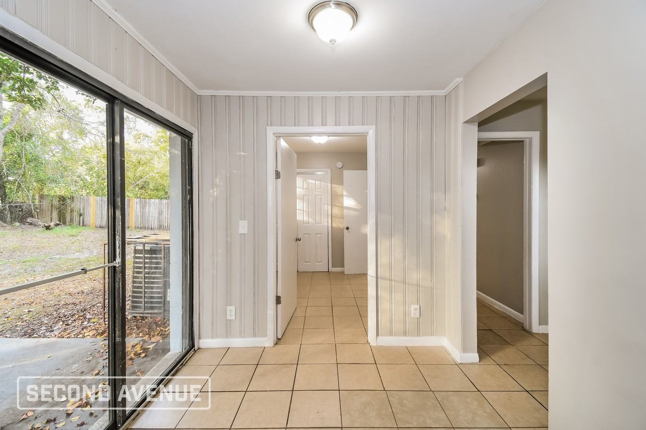4508 Tango Ln - Photo 5 of 25