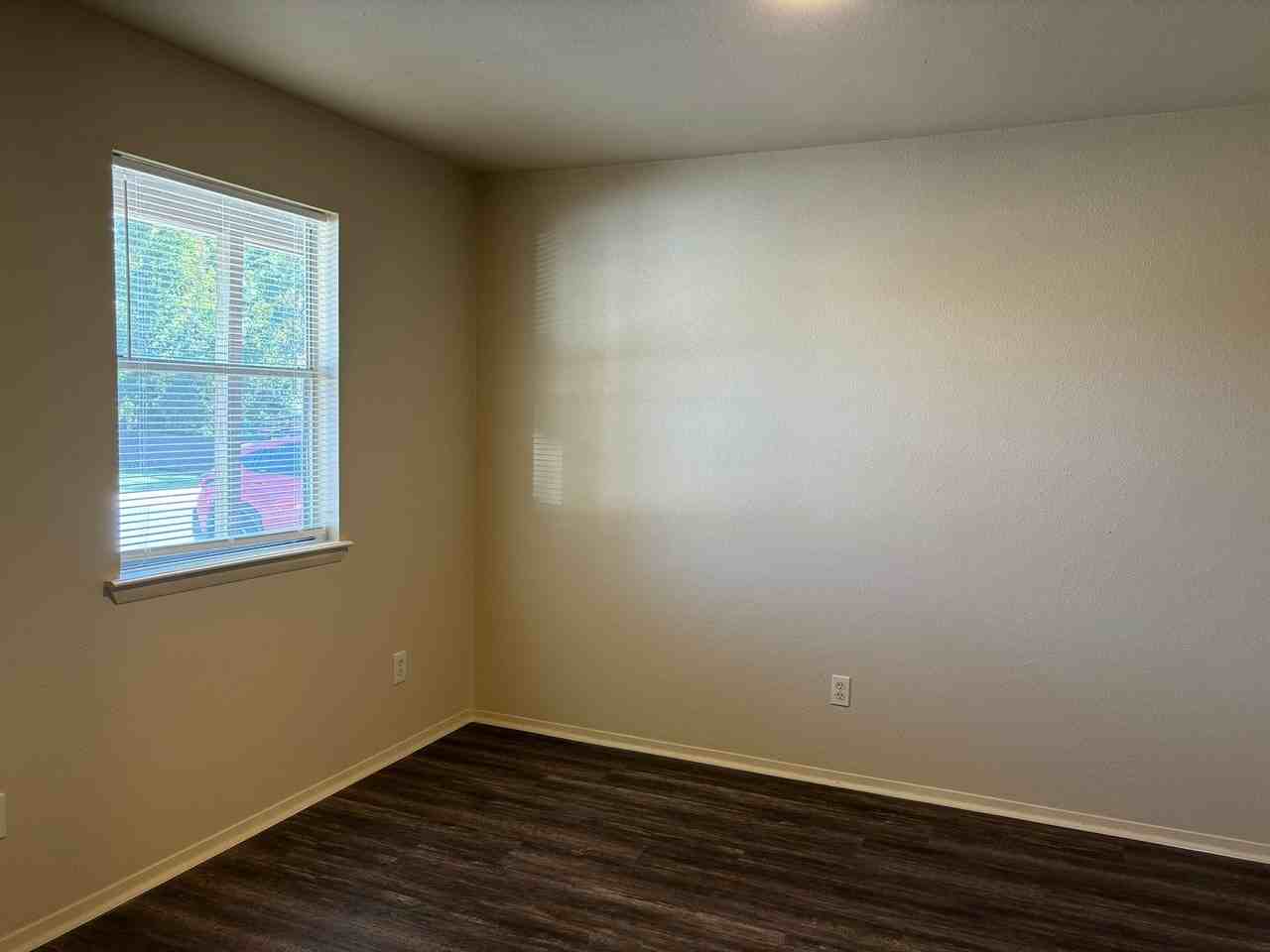 New Brittany Apartments - Photo 6 of 20