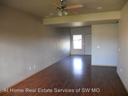 650 Rilynn Ave - Photo 2 of 13