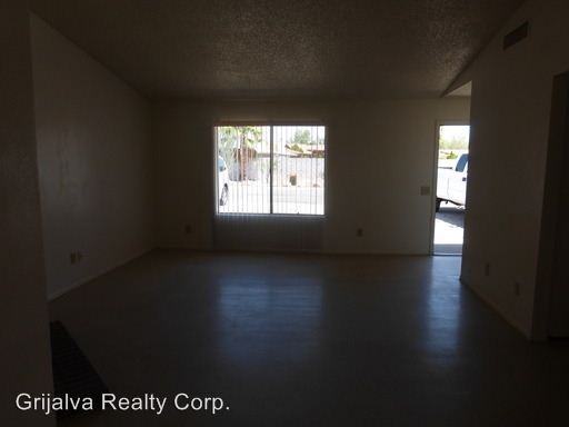 2601 W Vereda Roja - Photo 3 of 11