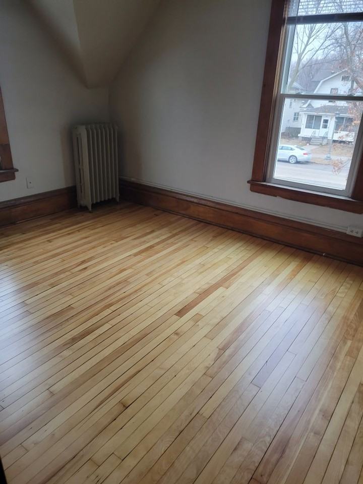 1618 Selby Ave - Photo 7 of 10