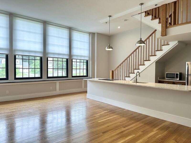 155 Ararat St - Photo 2 of 15