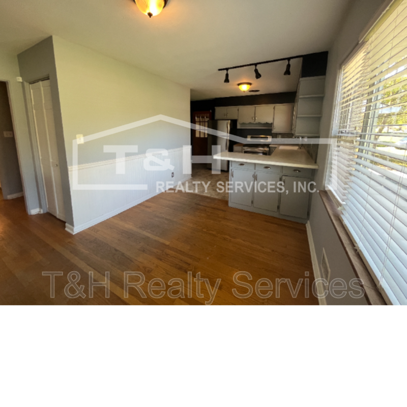 9627 E 10th St - Photo 2 of 15