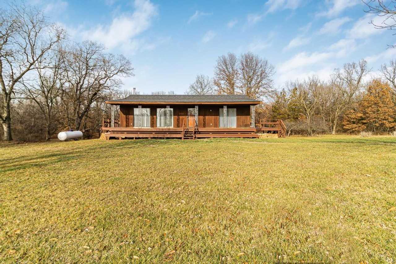 731 Se Y Hwy - Photo 3 of 27