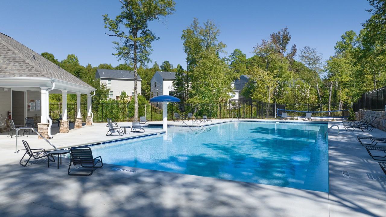 The Lakes at Statham - Photo 2 of 32