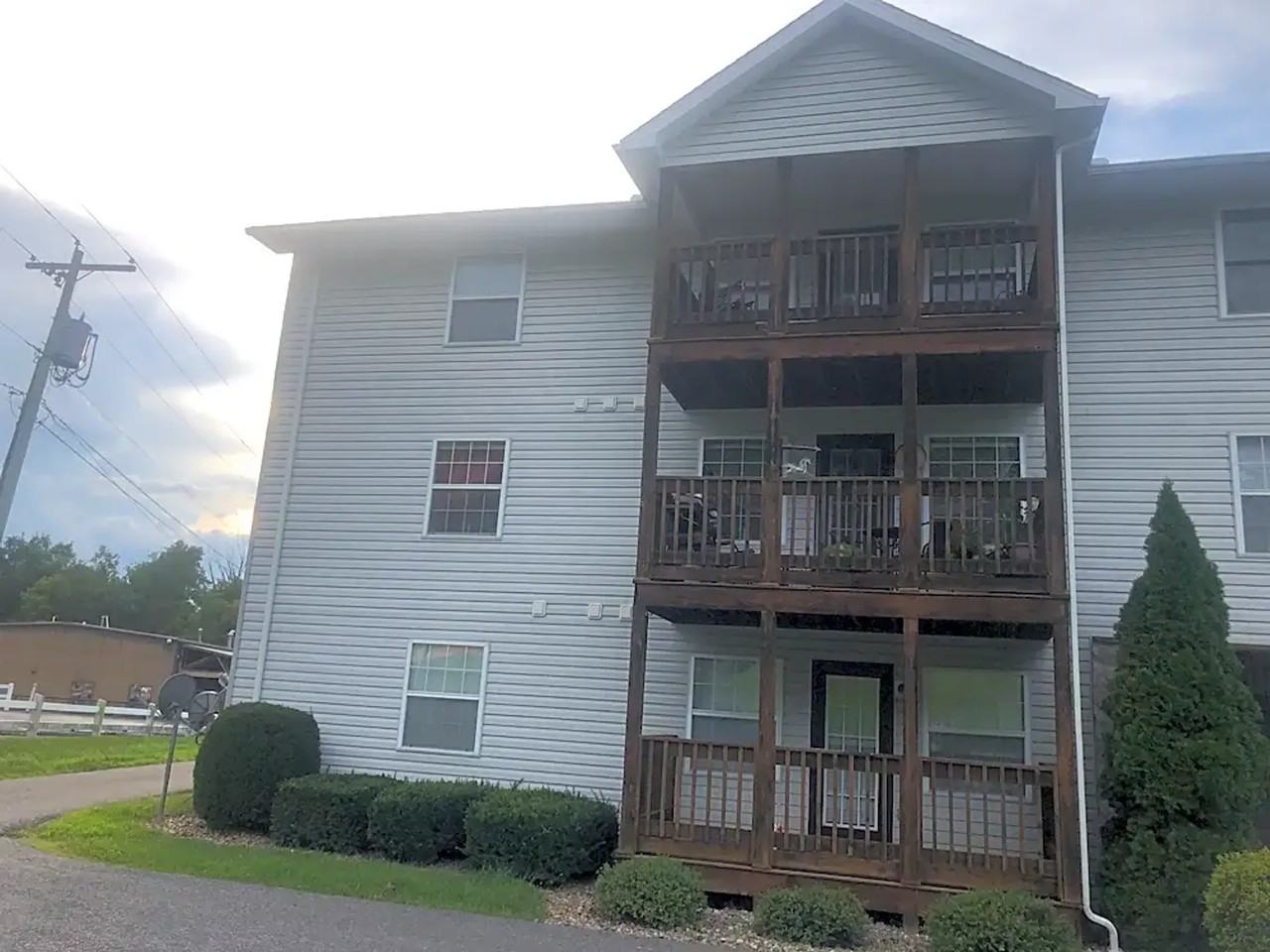 Hall Valley Apartments - Photo 3 of 7