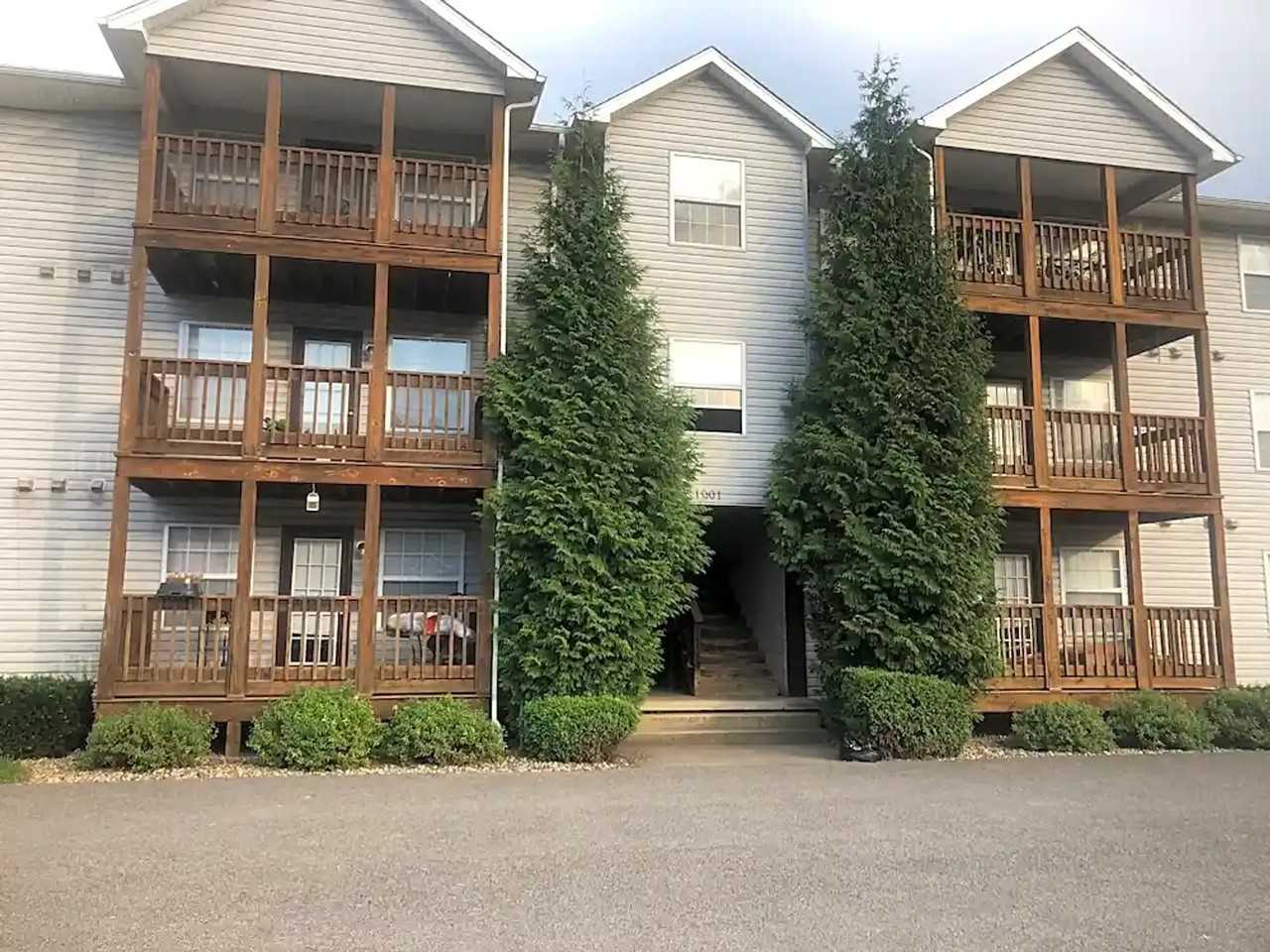 Hall Valley Apartments - Photo 5 of 7