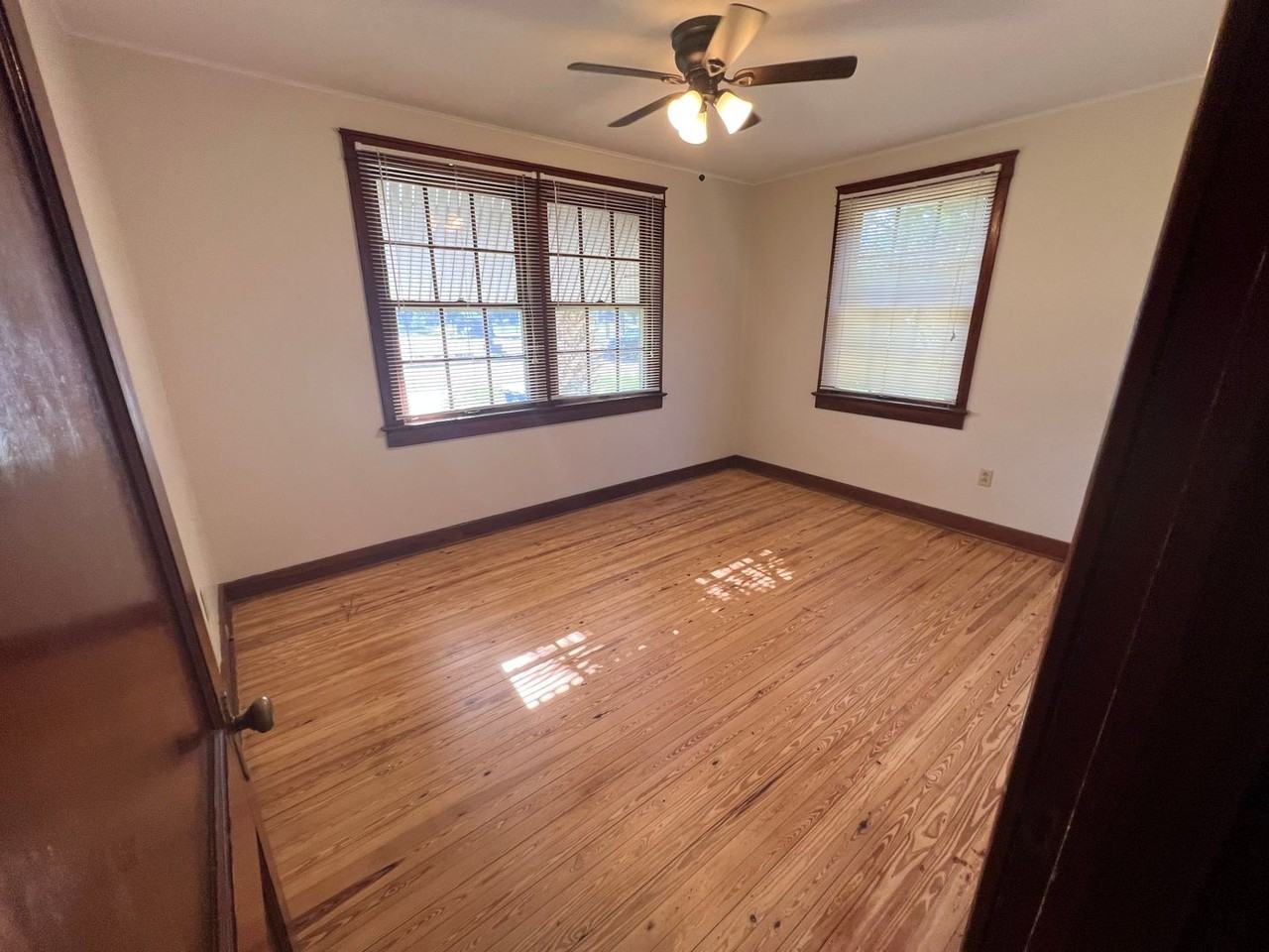 603 E 2nd St - Photo 3 of 9