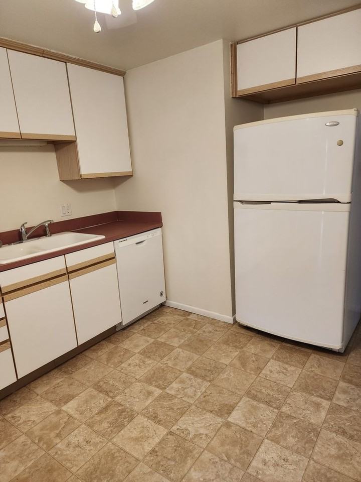 1314 Terry St - Photo 3 of 7