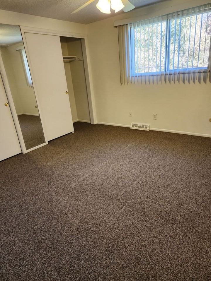 1314 Terry St - Photo 5 of 7