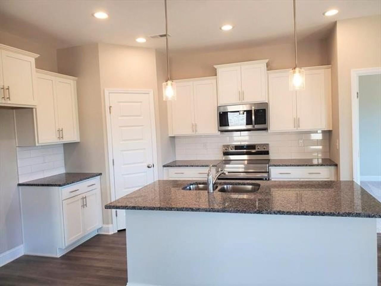 2156 Mcafee Rd Ne - Photo 3 of 5