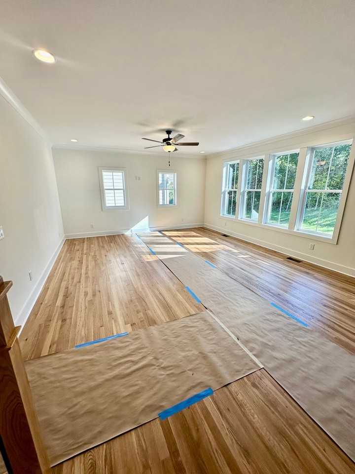 6789 Sunnywood Dr - Photo 4 of 12