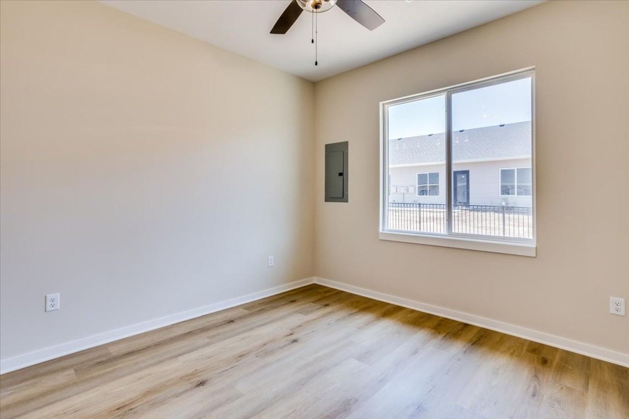 12454 W Fennec St - Photo 7 of 21