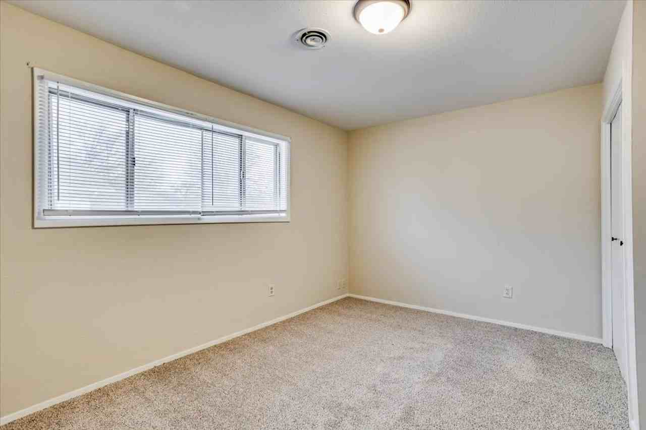 3109 E Funston St - Photo 6 of 12
