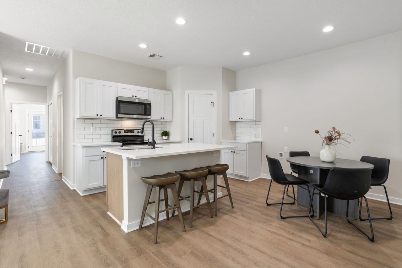 12147 W Fennec St - Photo 5 of 18