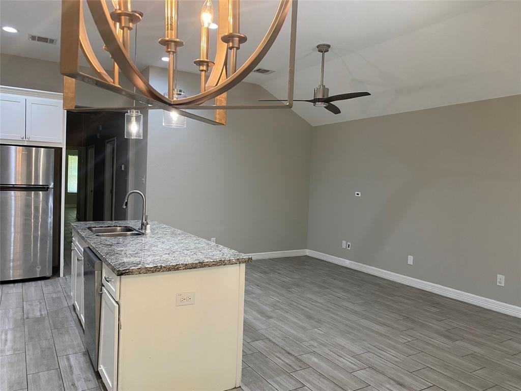 5210 Longmeadow Street - Photo 3 of 15