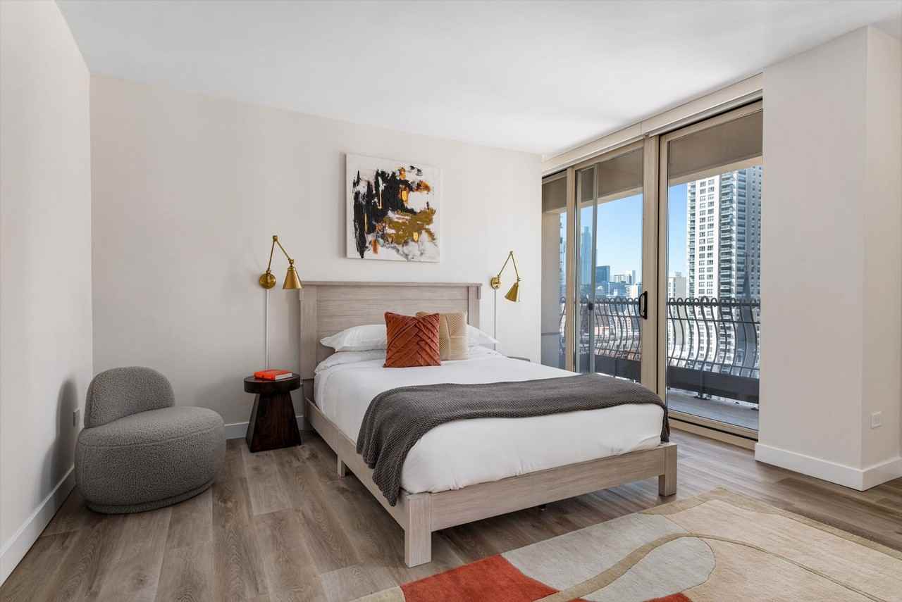 45 East Chicago Avenue - Photo 2 of 48