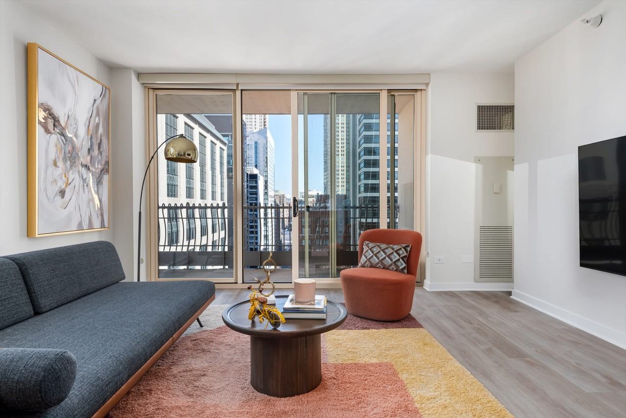 45 East Chicago Avenue - Photo 5 of 48