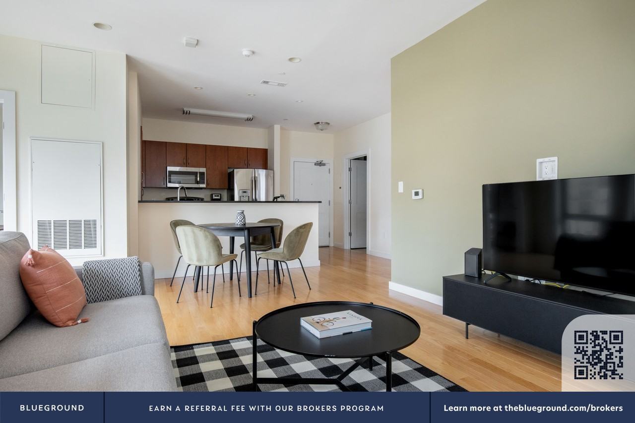 9 Miner Street - Photo 5 of 26