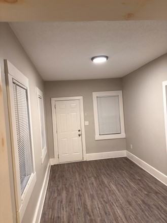 1125 Rowley Ave - Photo 2 of 3