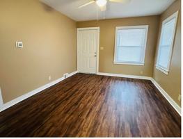 featured image of 1301 S Elm St #B