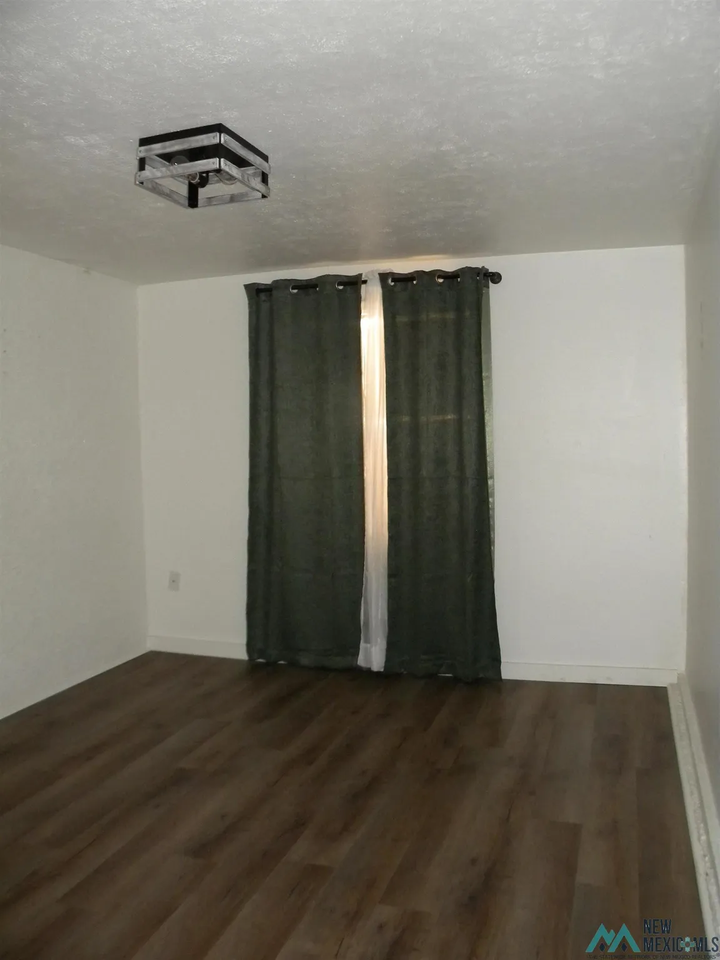 711 Miera St #NA - Photo 6 of 13