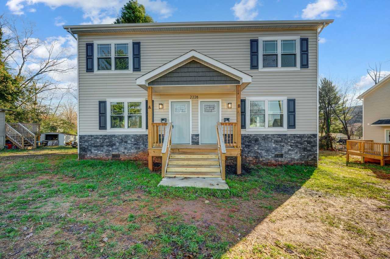 2228 Duke St #A - Photo 2 of 22