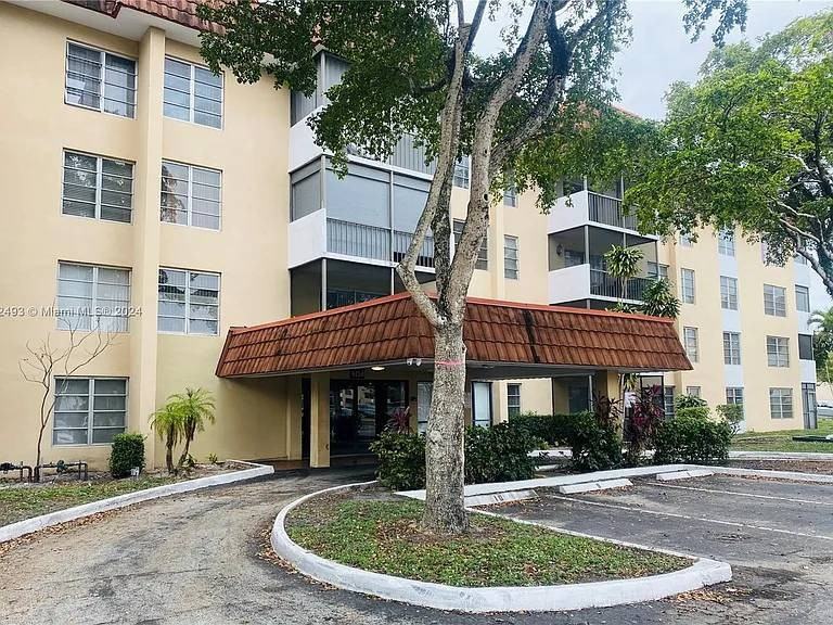 4156 Inverrary Dr #NA