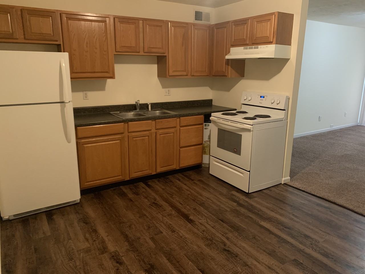 1520 W Pacific St #C - Photo 2 of 5