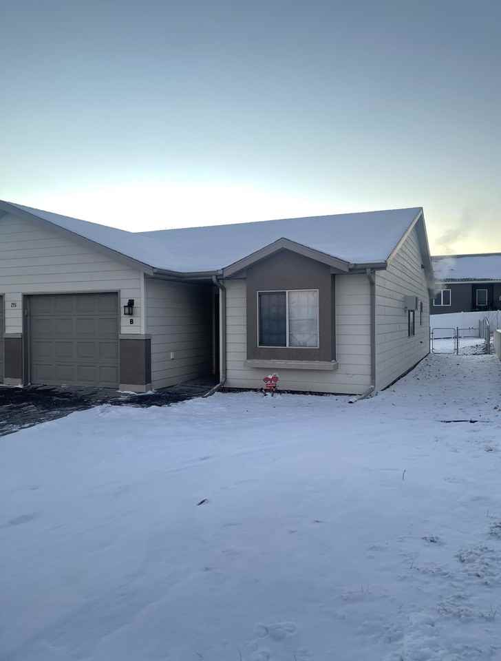 1351 East Oakland Street #B