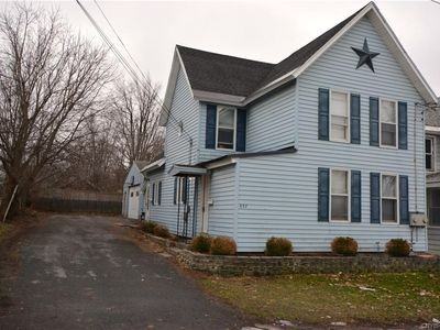 537 Cross St #A - Photo 2 of 19